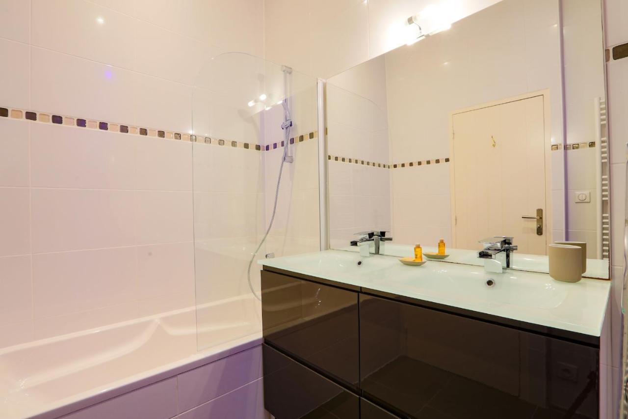 Duplex Joliment Decore Et Sa Cour Ensoleillee Saint-Martin-de-Re Ngoại thất bức ảnh