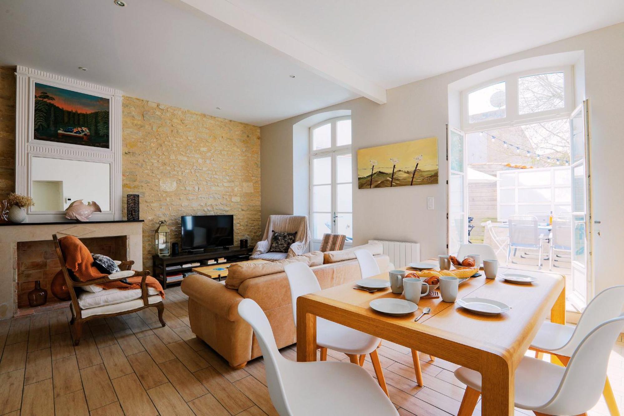 Duplex Joliment Decore Et Sa Cour Ensoleillee Saint-Martin-de-Re Ngoại thất bức ảnh