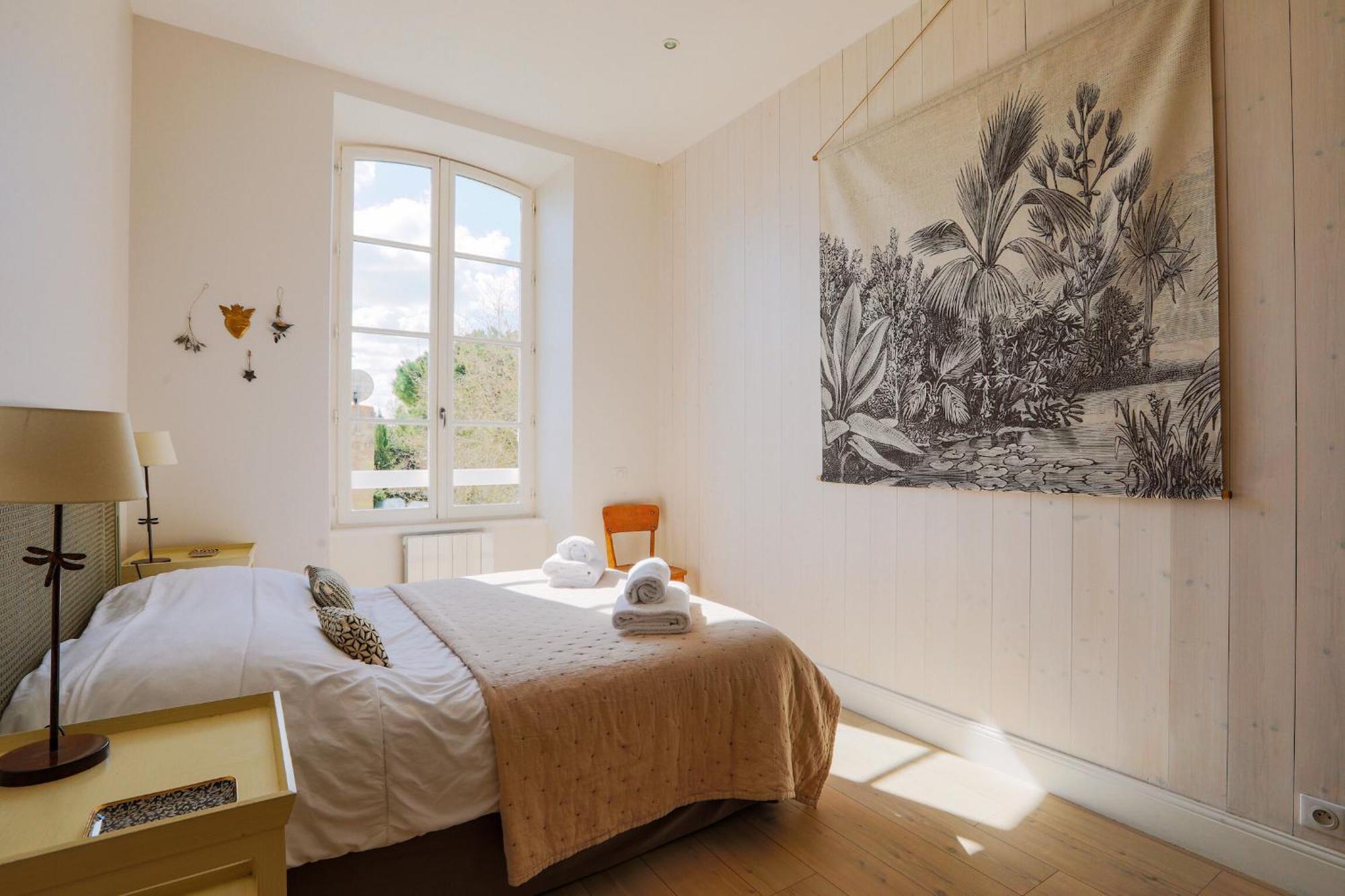 Duplex Joliment Decore Et Sa Cour Ensoleillee Saint-Martin-de-Re Ngoại thất bức ảnh