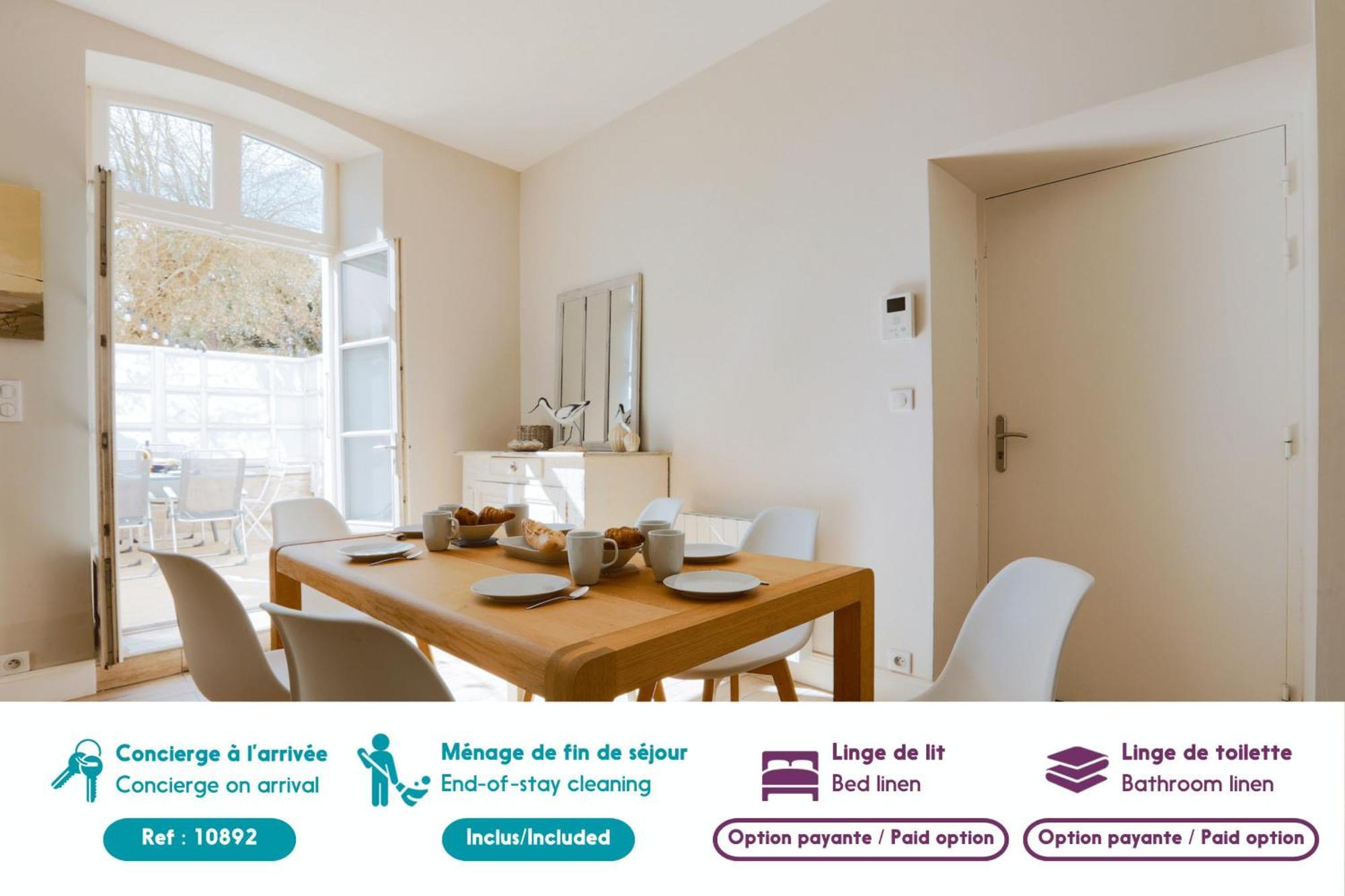 Duplex Joliment Decore Et Sa Cour Ensoleillee Saint-Martin-de-Re Ngoại thất bức ảnh